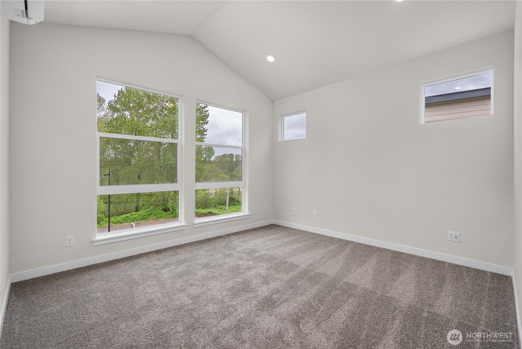 4273 Aberdeen Way Northeast Renton, WA 98056 - Photo 27 of 33 Gallery Image 27