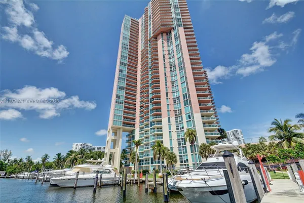 $7,500 | 3370 Hidden Bay Drive, Unit 1501, Aventura, FL 33180