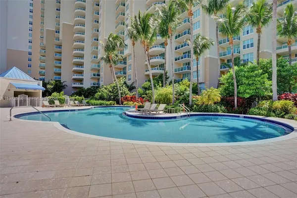 $7,500 | 3370 Hidden Bay Drive, Unit 1501, Aventura, FL 33180