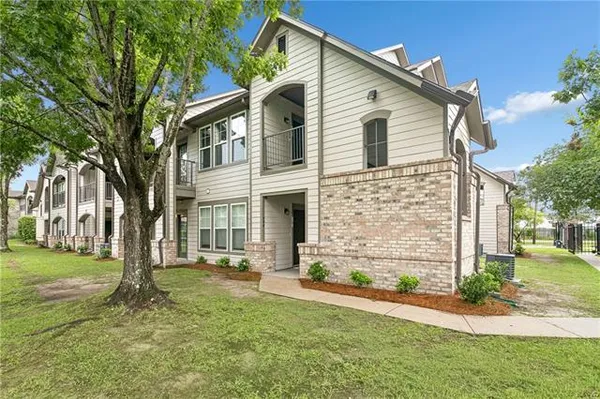 $160,000 | 350 Emerald Forest Boulevard, Unit 1101, Covington, LA 70433