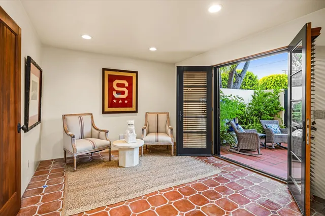 $3,995,000 | 905 Laguna Street, Santa Barbara, CA 93101