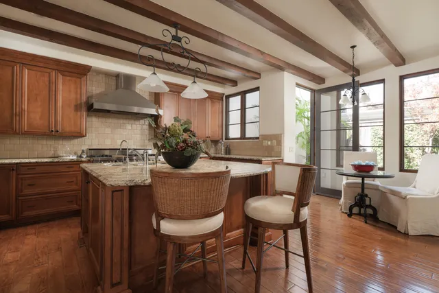 $3,995,000 | 905 Laguna Street, Santa Barbara, CA 93101