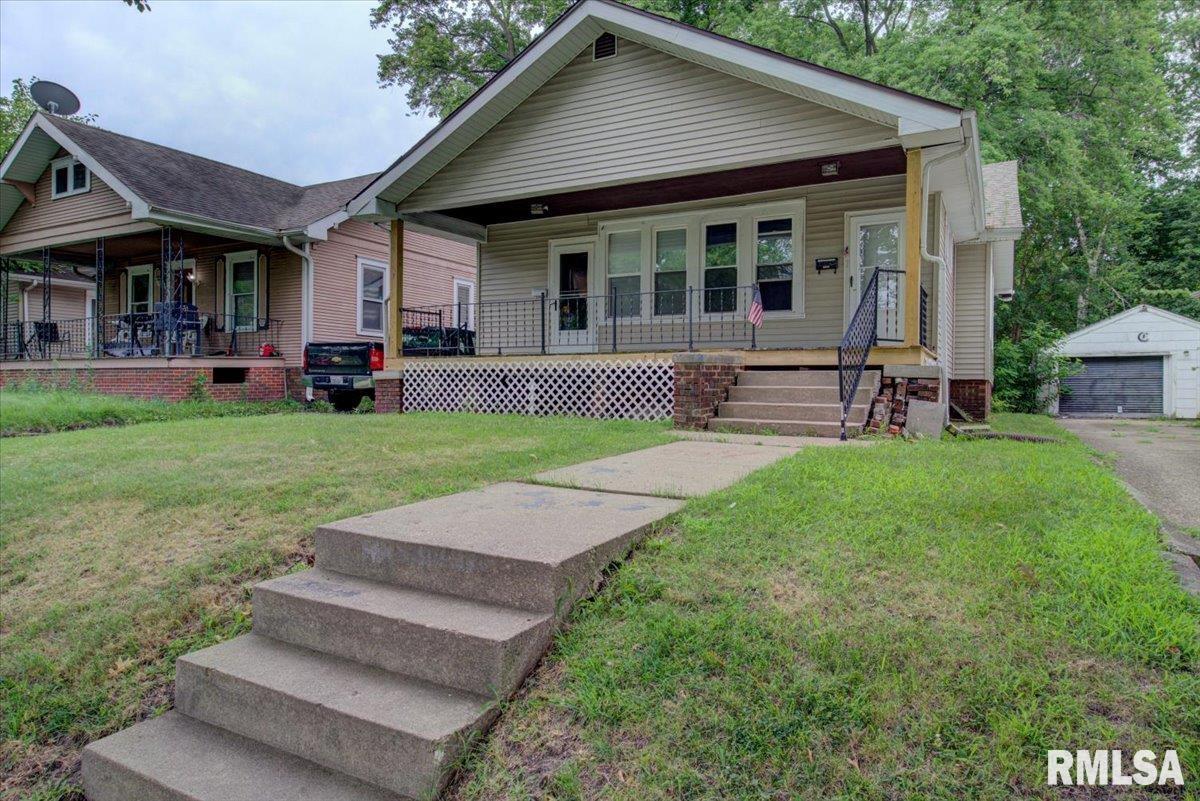 2237 Yale Boulevard Springfield, IL 62703 - Photo 1 of 24