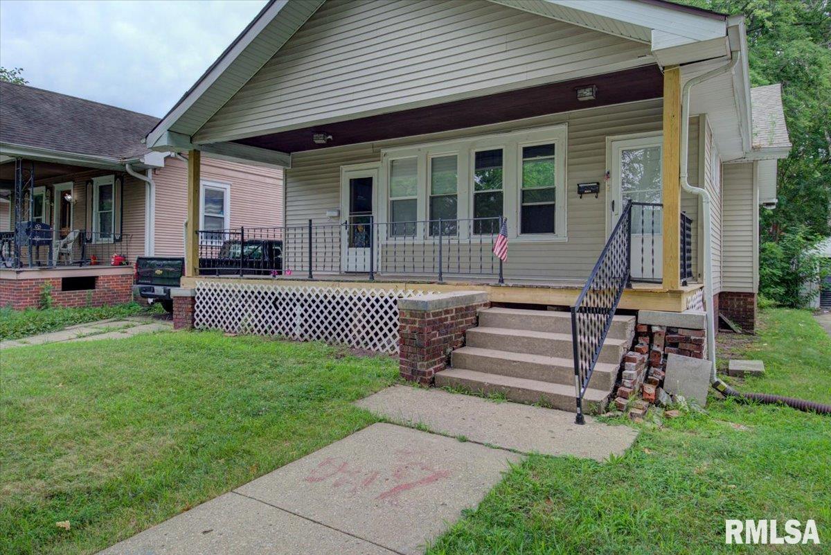 2237 Yale Boulevard Springfield, IL 62703 - Photo 4 of 24