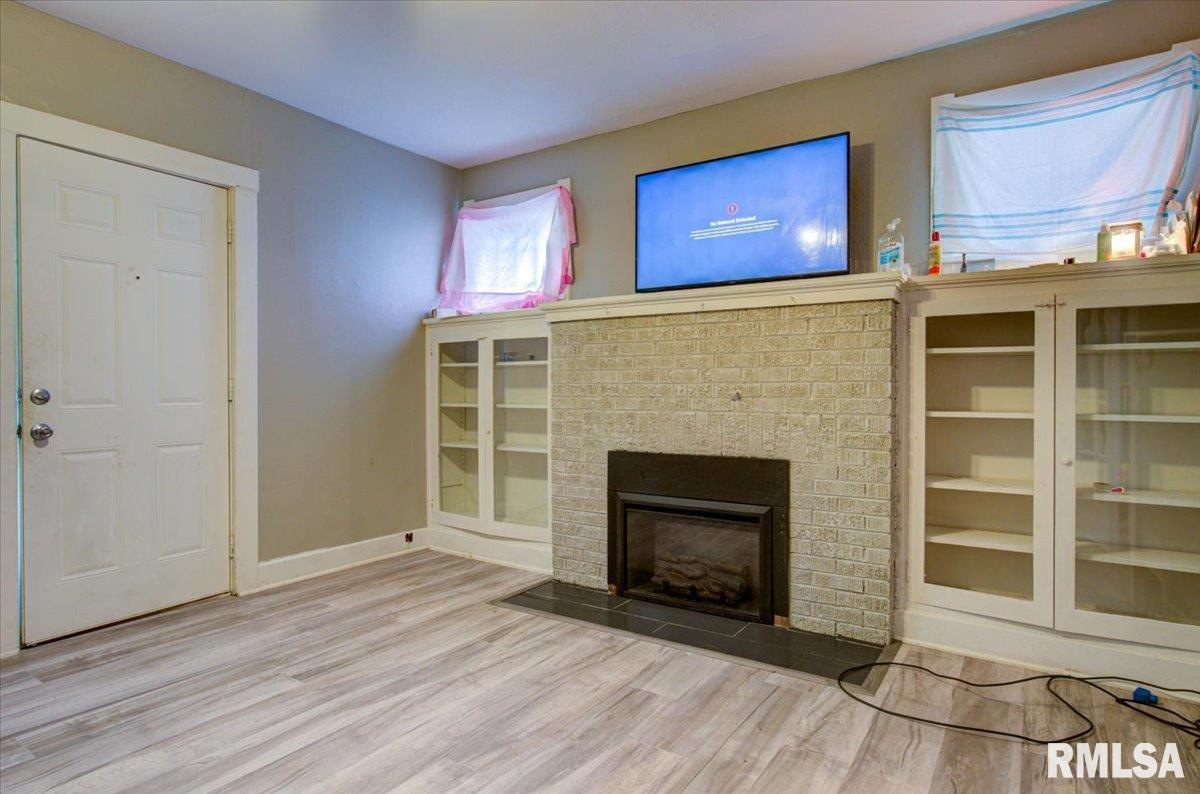 2237 Yale Boulevard Springfield, IL 62703 - Photo 7 of 24