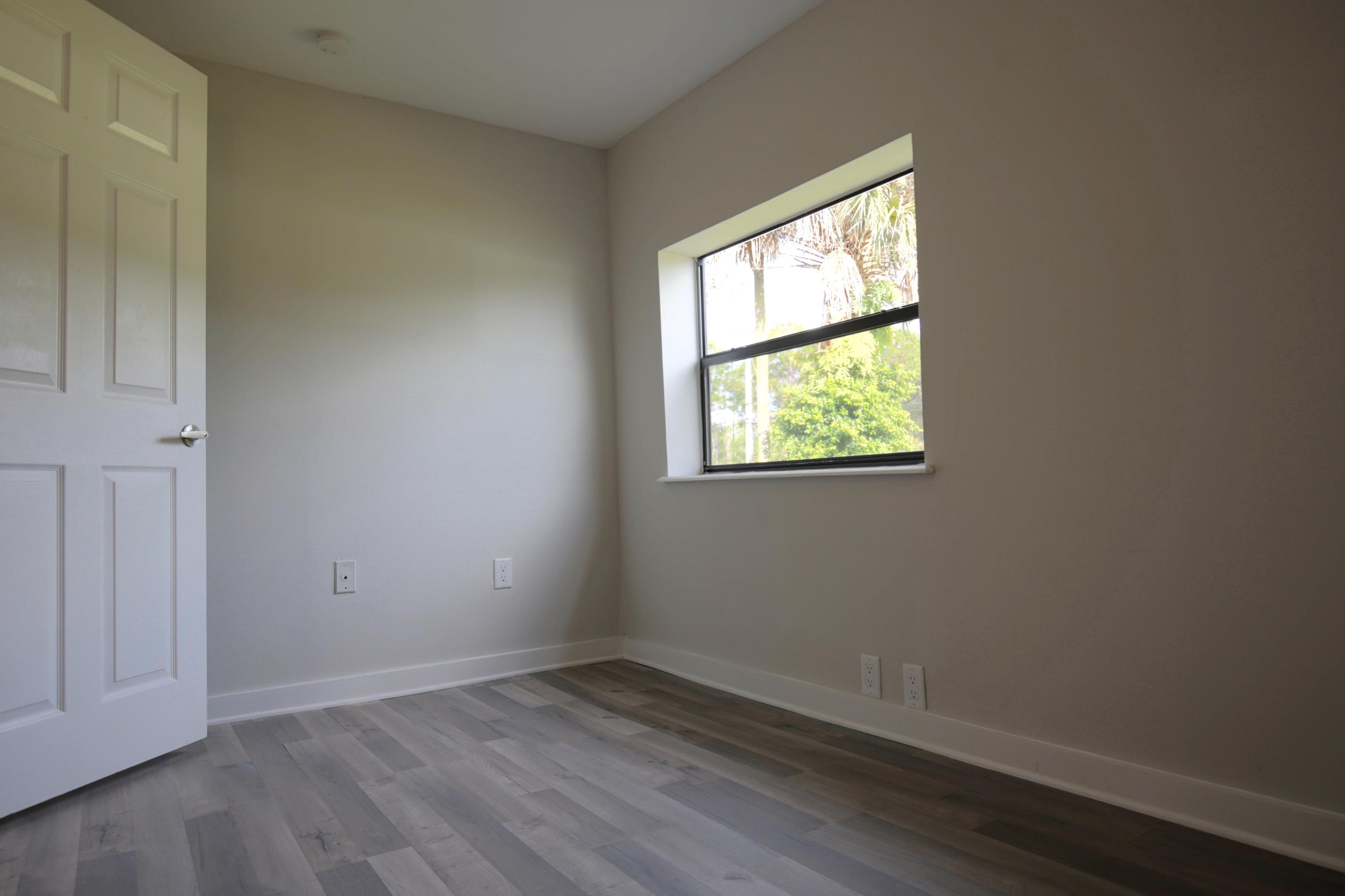 255 Southeast Salerno Road Stuart, FL 34997 - Photo 11 of 17 255 SE Salerno Rd