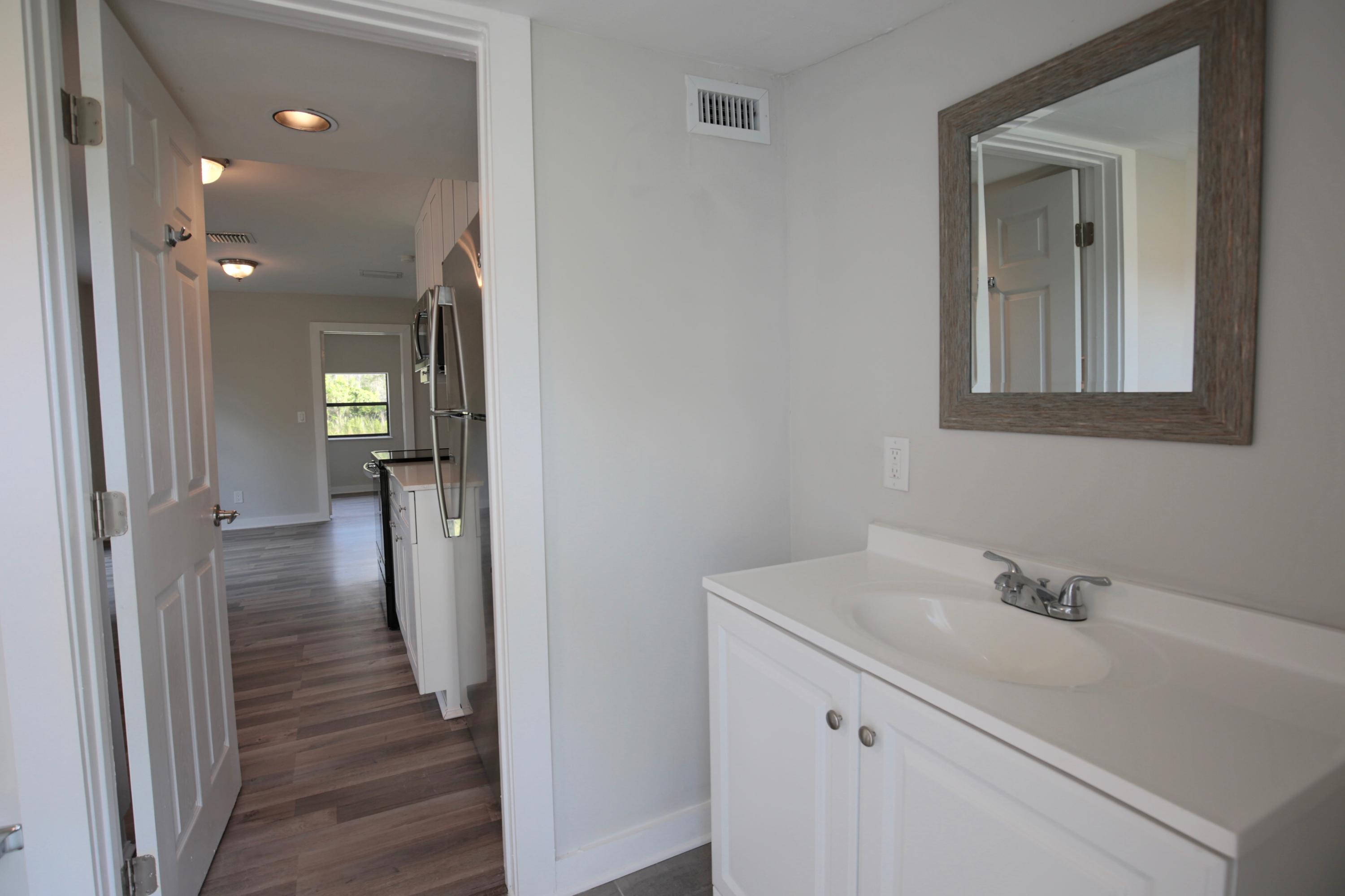 255 Southeast Salerno Road Stuart, FL 34997 - Photo 12 of 17 255 SE Salerno Rd