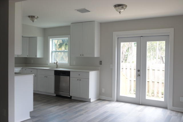 255 Southeast Salerno Road Stuart, FL 34997 - Photo 4 of 17 255 SE Salerno Rd