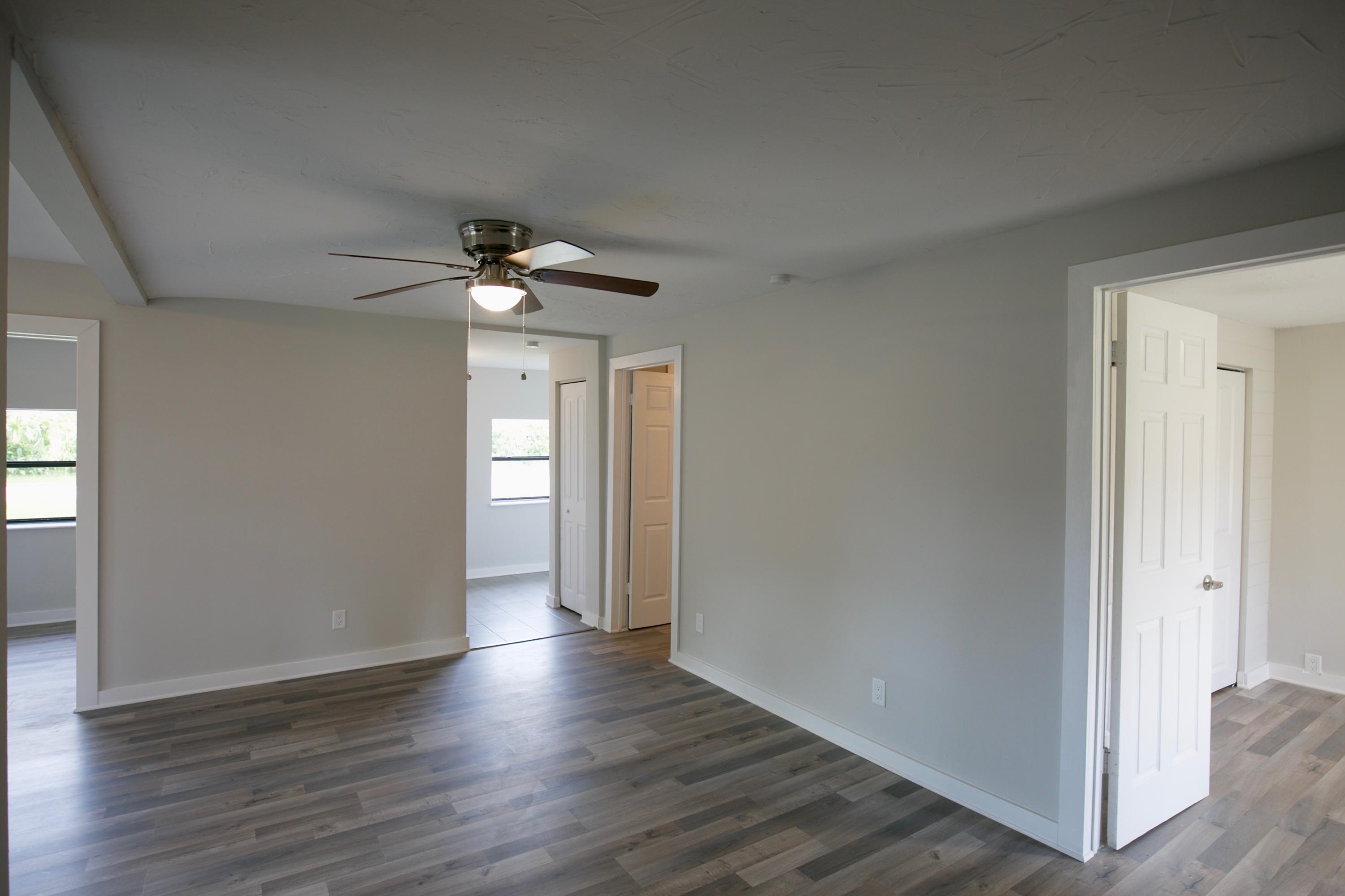 255 Southeast Salerno Road Stuart, FL 34997 - Photo 5 of 17 255 SE Salerno Rd