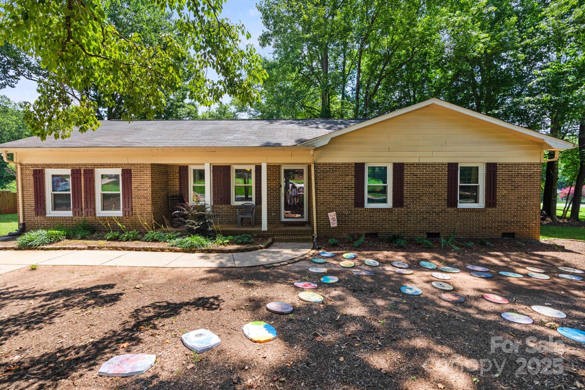 1994 Willow Ridge Street Conover, NC 28613 - Photo 1 of 30 Gallery Image 1