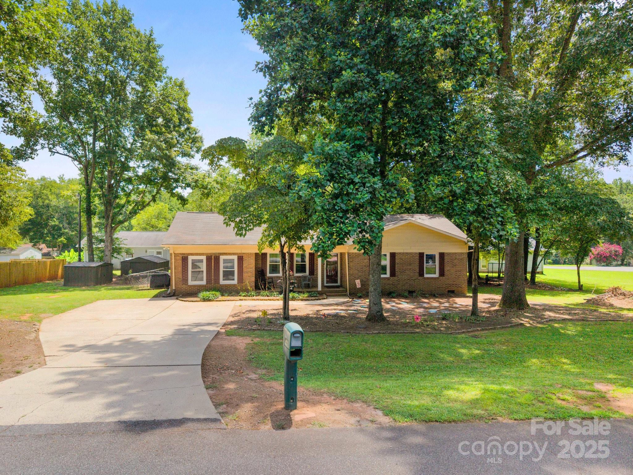 1994 Willow Ridge Street Conover, NC 28613 - Photo 2 of 30 Gallery Image 2