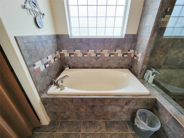 $1,200,000 | 939 Old Nelsonville Road, Bellville, TX 77418