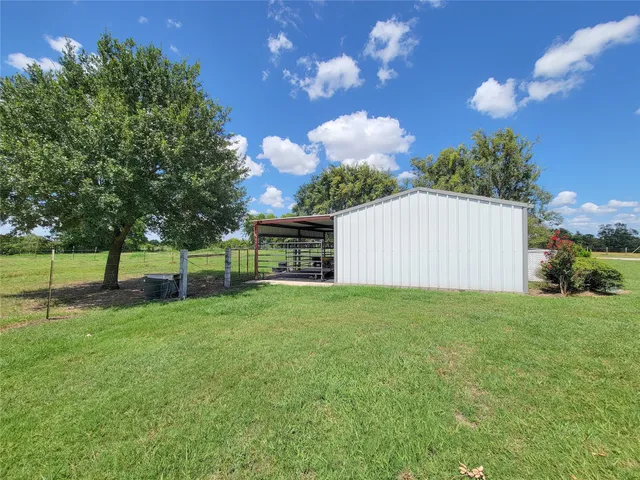 $1,200,000 | 939 Old Nelsonville Road, Bellville, TX 77418