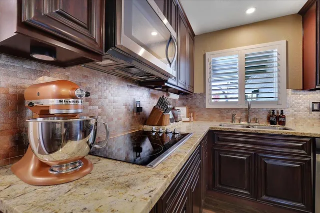 $569,000 | 2255 El Manto Drive, Rancho Cordova, CA 95670