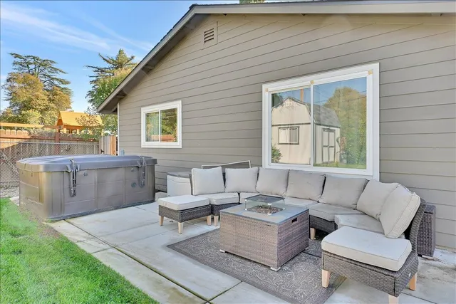 $569,000 | 2255 El Manto Drive, Rancho Cordova, CA 95670