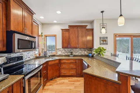 $624,900 | N8544 Story Ridge Court, Belleville, WI 53508