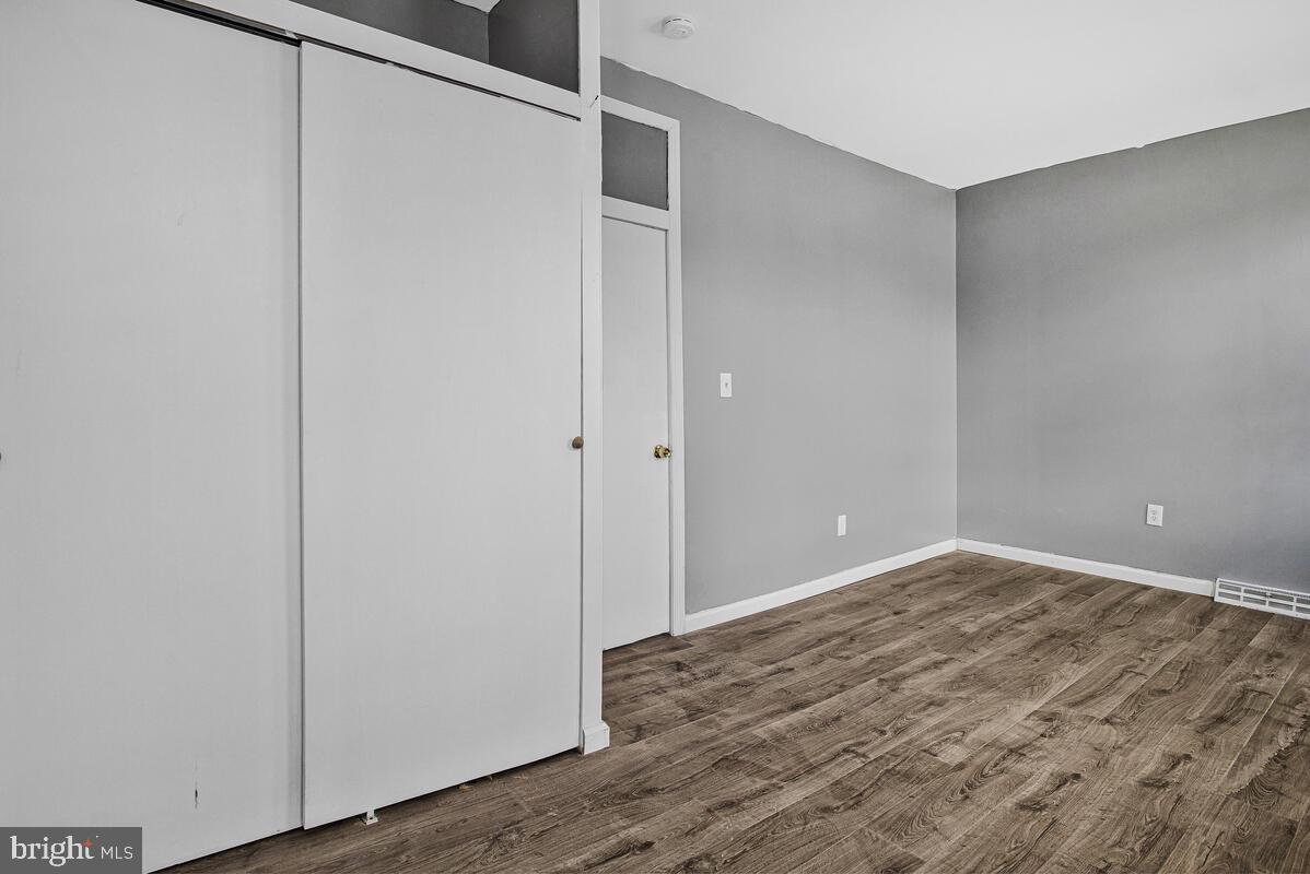 5204 Ivanhoe Avenue Baltimore, MD 21212 - Photo 19 of 38 a view of an empty room