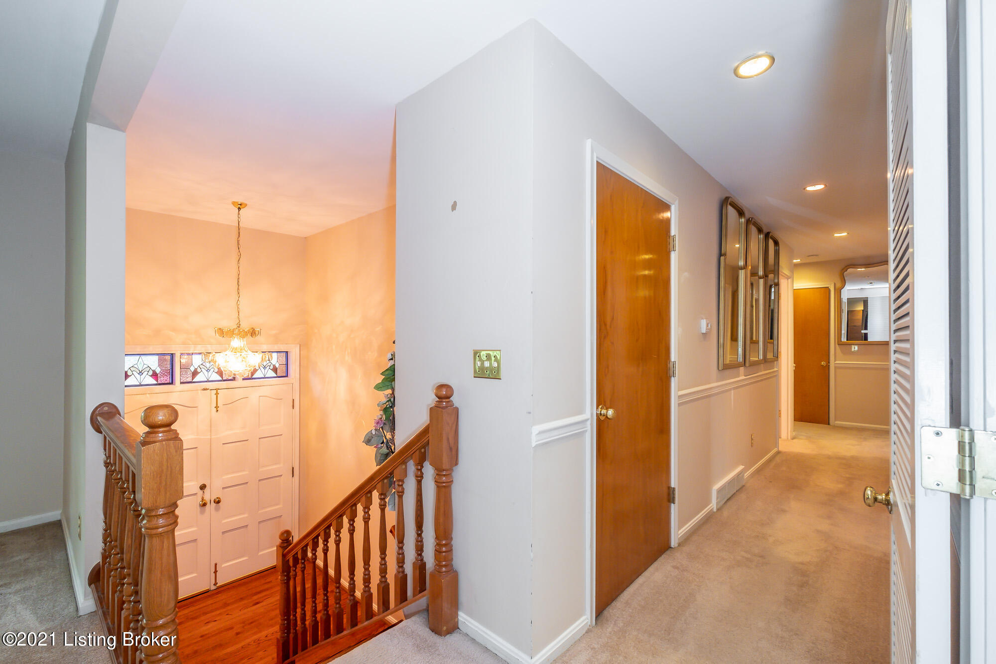 5431 Winding Road Louisville, KY 40214 - Photo 16 of 48 Hallway