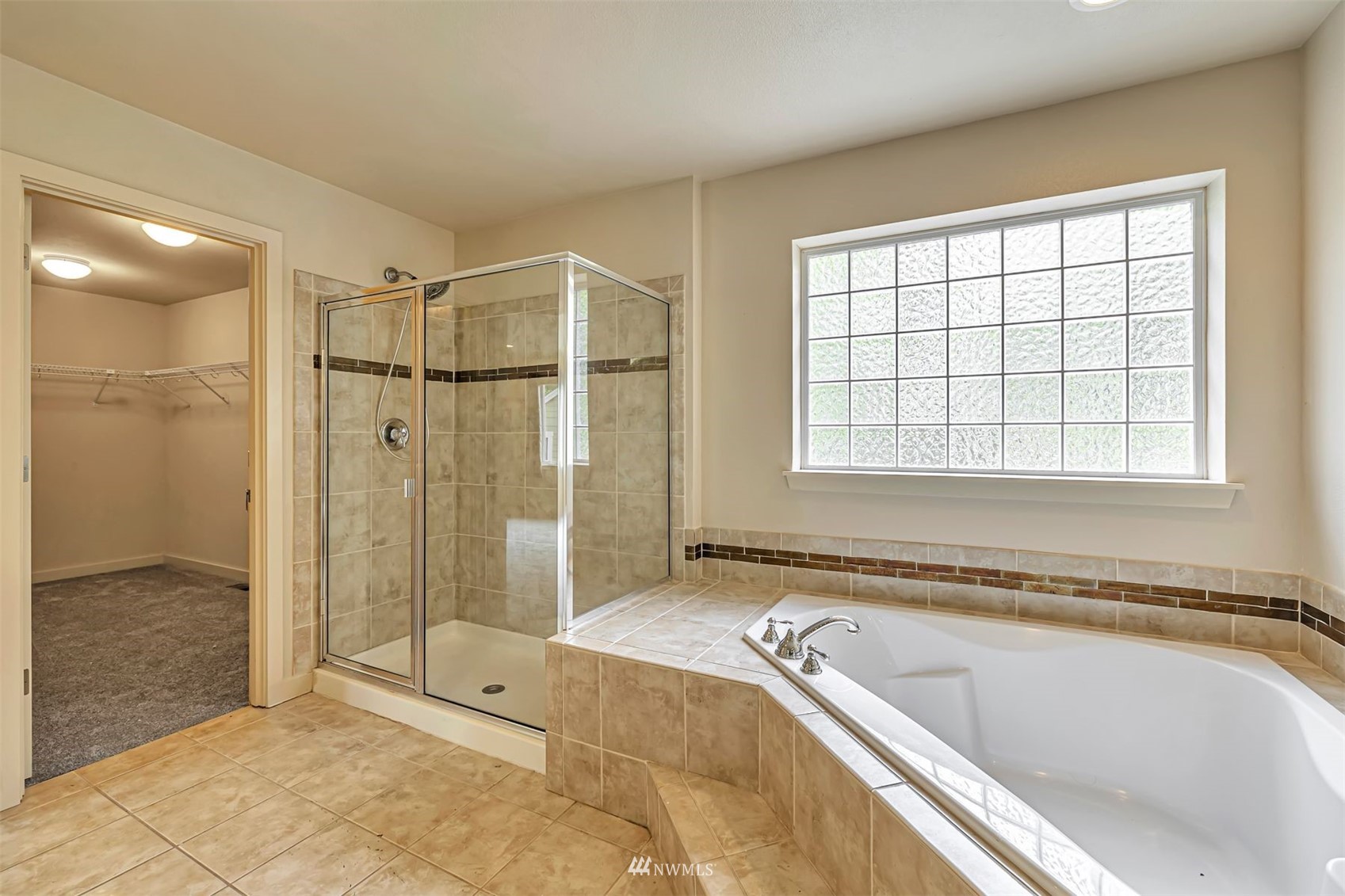 16440 Sylvester Road Southwest Burien, WA 98166 - Photo 16 of 25 Gallery Image 16