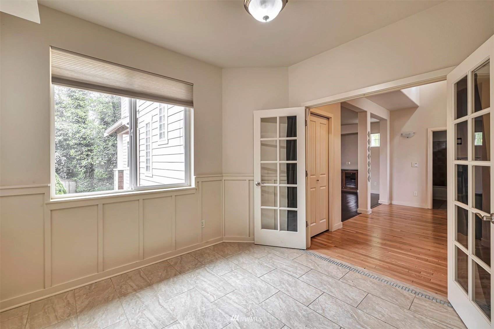 16440 Sylvester Road Southwest Burien, WA 98166 - Photo 4 of 25 Gallery Image 4