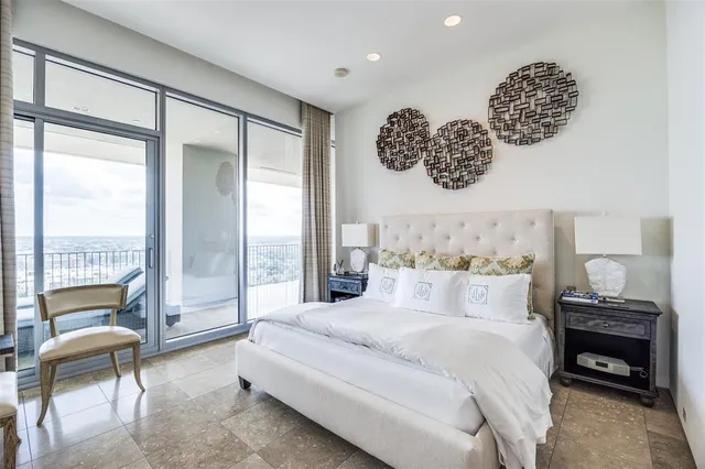 $829,000 | 1717 Arts Plaza, Unit 1808, Dallas, TX 75201