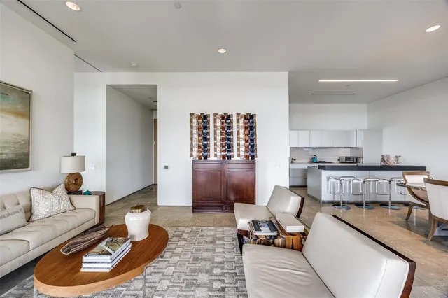 $829,000 | 1717 Arts Plaza, Unit 1808, Dallas, TX 75201