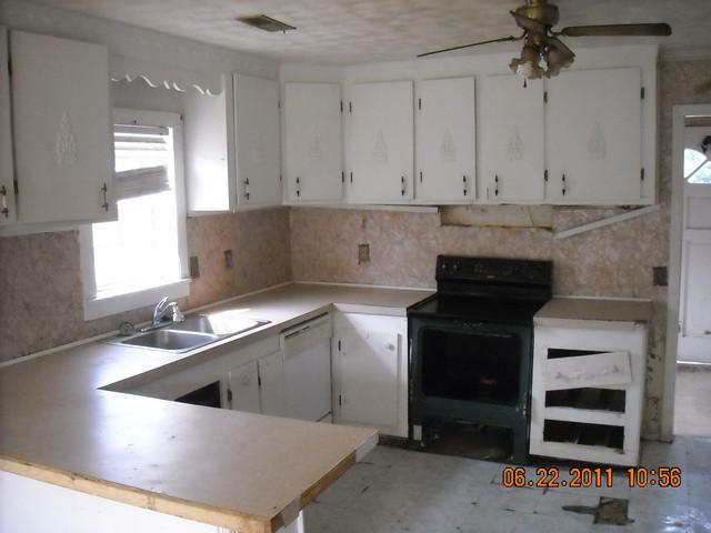 385 Thompson Road Hemingway, SC 29554 - Photo 10 of 15