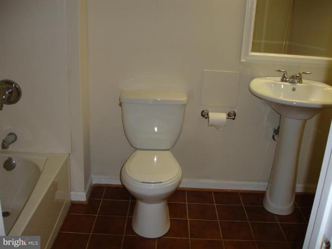 6247 Meadowcroft Road Sykesville, MD 21784 - Photo 22 of 30 Bath #3
