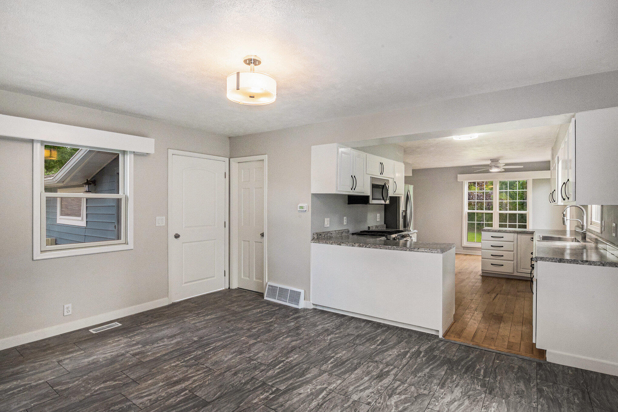 2260 Milton Road Williamston, MI 48895 - Photo 5 of 53 010_file_639