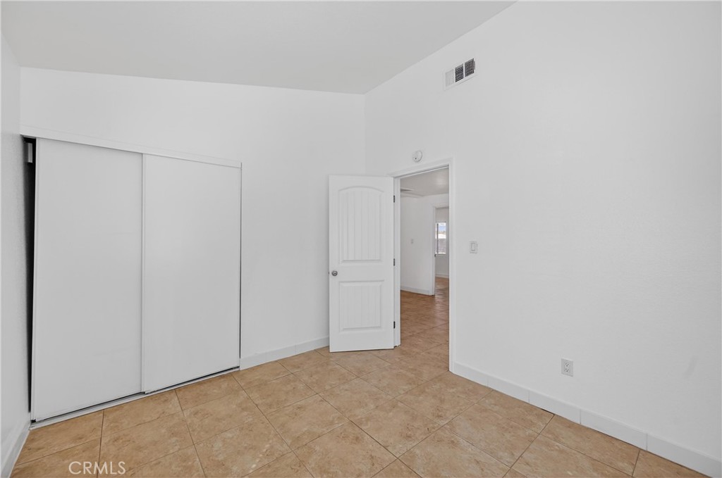 475 Transit Avenue Riverside, CA 92507 - Photo 19 of 34