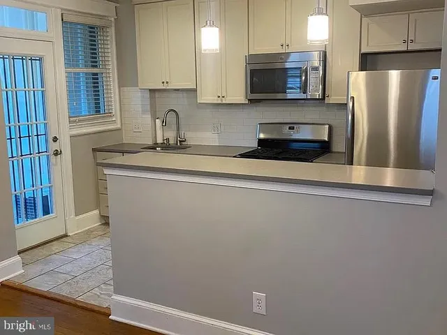 $3,000 | 1031 Girard Street Northeast, Washington, DC 20017