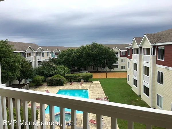 $485 | 523 Southwest Parkway, Unit 101, College Station, TX 77840