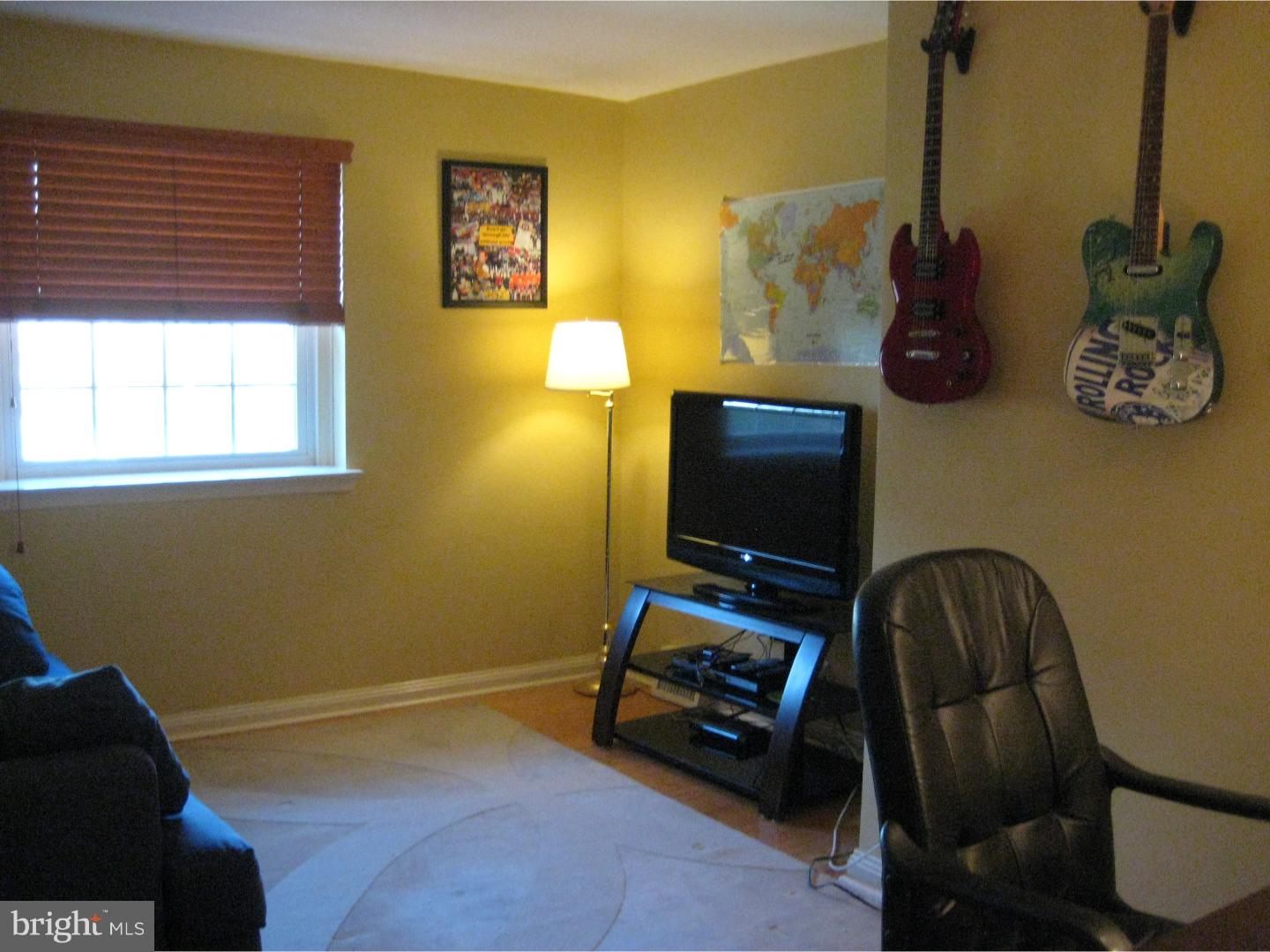 2724 North Kent Road Broomall, PA 19008 - Photo 13 of 25 Gallery Image 13