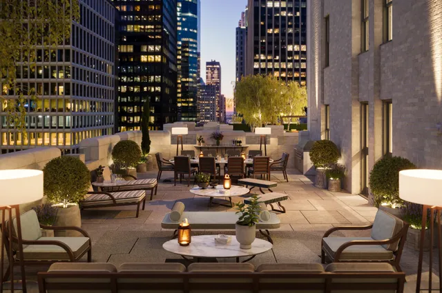 $15,000,000 | 303 Park Avenue, Unit 2702 | Midtown East