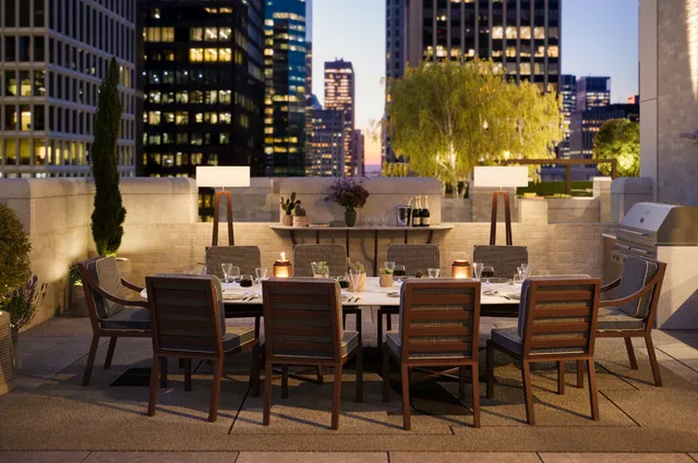 $15,000,000 | 303 Park Avenue, Unit 2702 | Midtown East