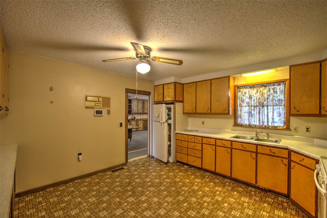 1406 North 27th Street Decatur, IL 62526 - Photo 12 of 31