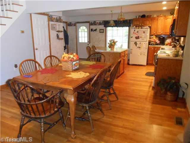 1813 Bryant Road Mount Airy, NC 27030 - Photo 4 of 14 Kitchen.