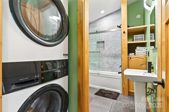 $734,450 | 450 Lakey Gap Road, Black Mountain, NC 28711