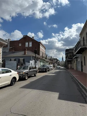 $3,000 | 915 Orleans Street, New Orleans, LA 70116