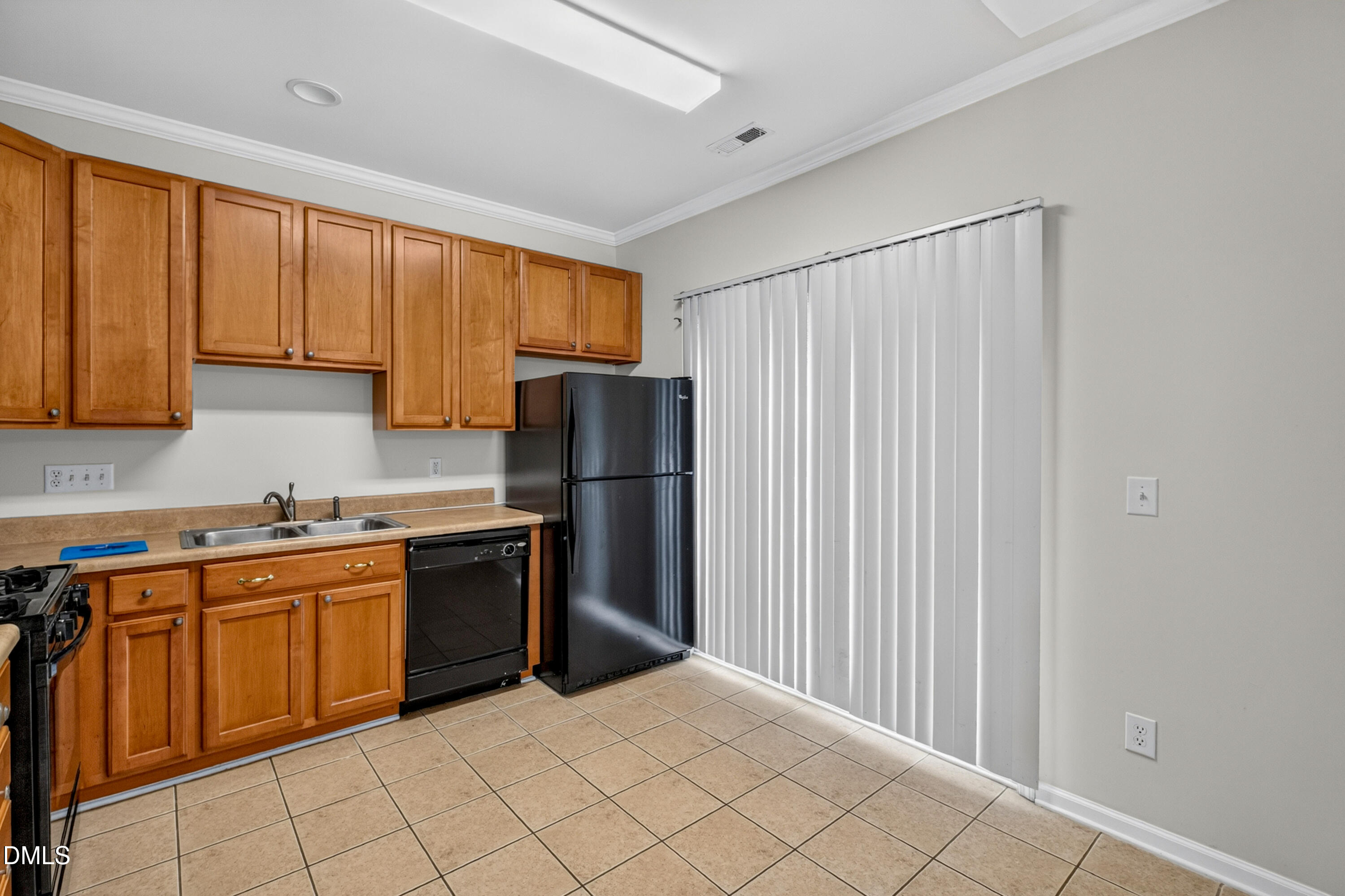 11711 Coppergate Drive, Unit 101 Raleigh, NC 27614 - Photo 3 of 16 Kitchen