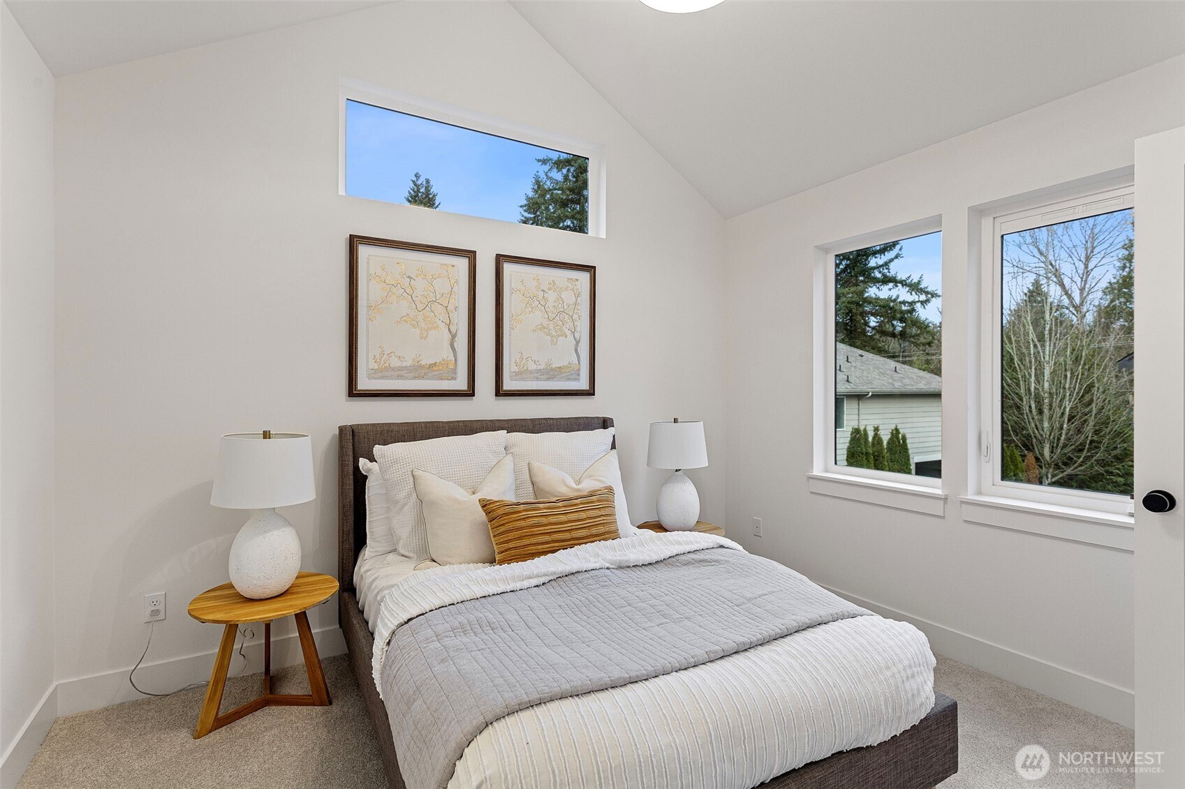 9513 132nd Avenue Northeast Kirkland, WA 98033 - Photo 15 of 27