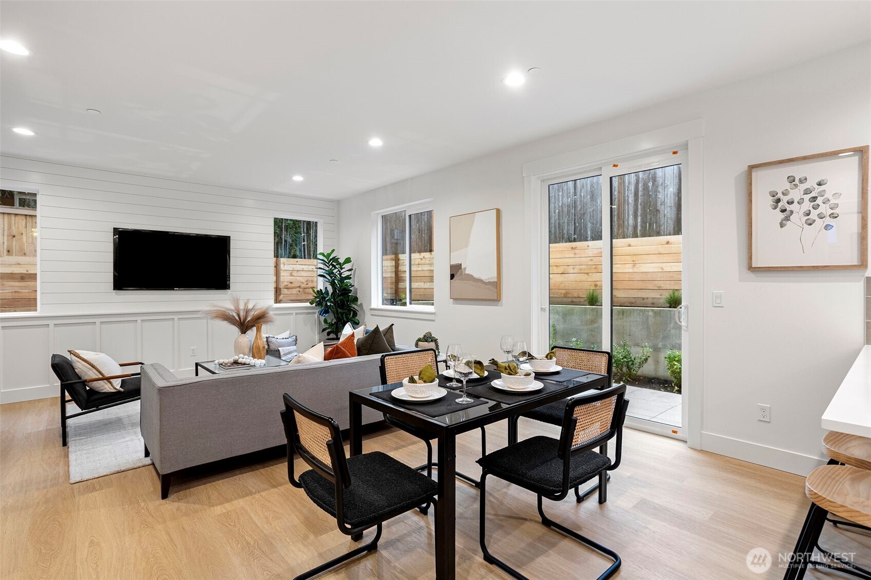 9513 132nd Avenue Northeast Kirkland, WA 98033 - Photo 9 of 27