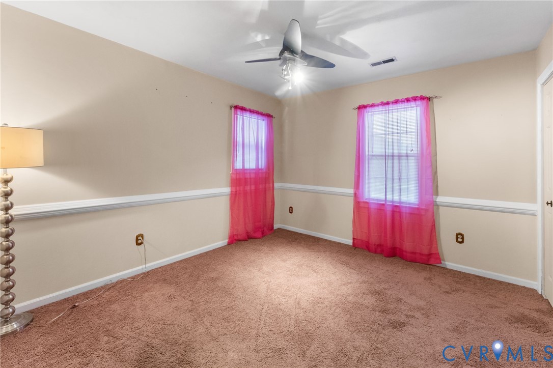 1760 Gloucester Road Gloucester Point, VA 23062 - Photo 30 of 47