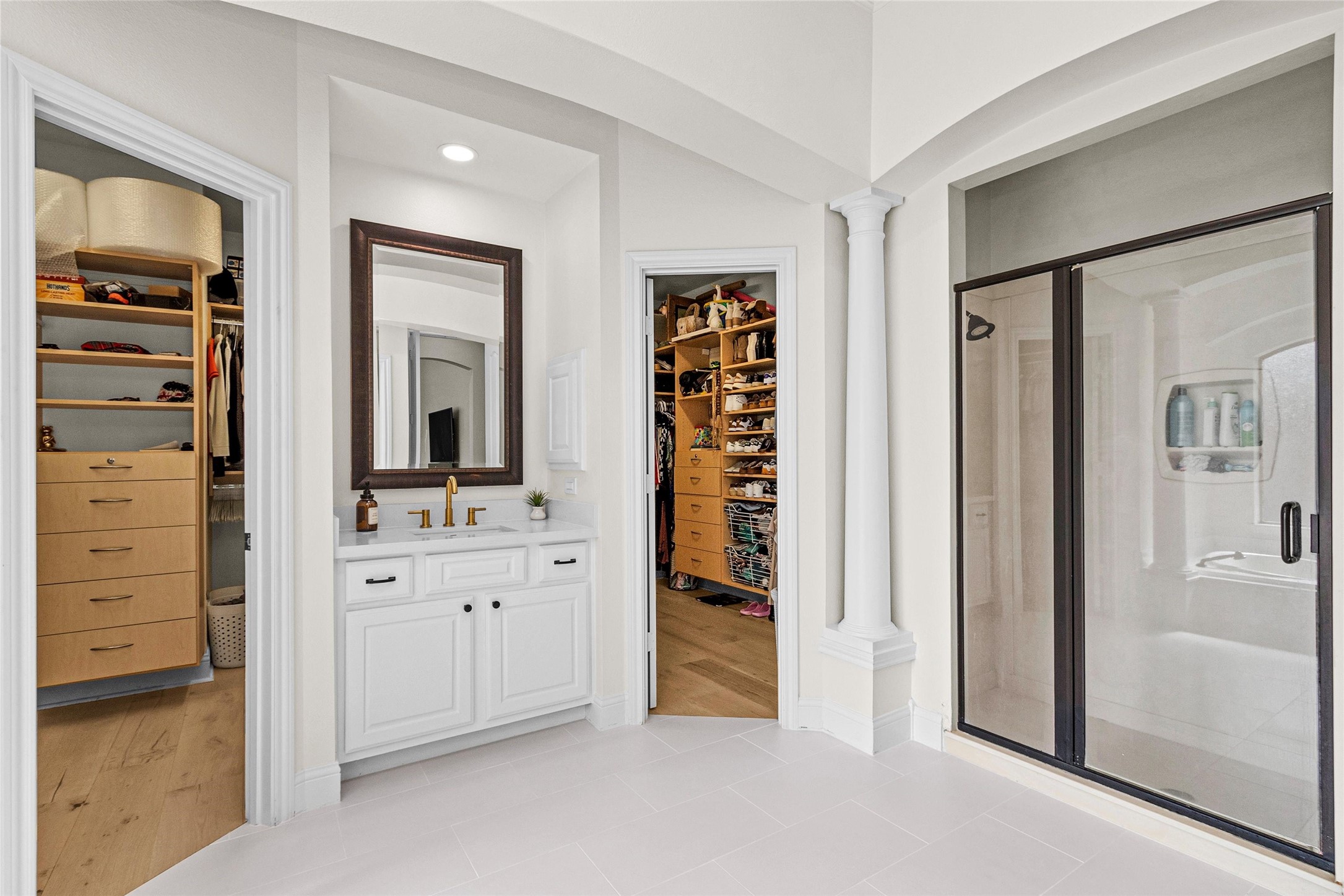 10004 Summer Ridge Lane Conroe, TX 77302 - Photo 29 of 50 walk in closet with white cabinet