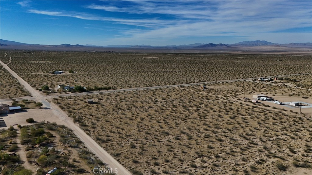 779 Quail Bush Road Johnson Valley, CA 92285 - Photo 4 of 10 a view of lake and mountain