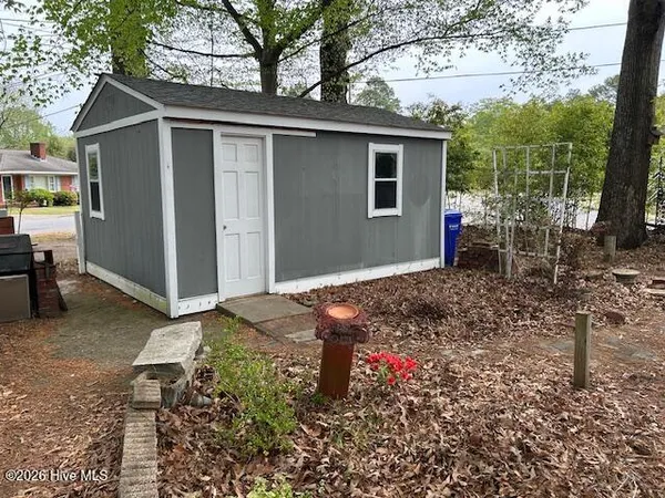$348,000 | 1800 Forest Hill Drive, Greenville, NC 27858