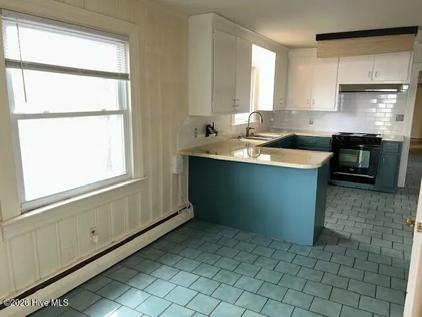 $348,000 | 1800 Forest Hill Drive, Greenville, NC 27858
