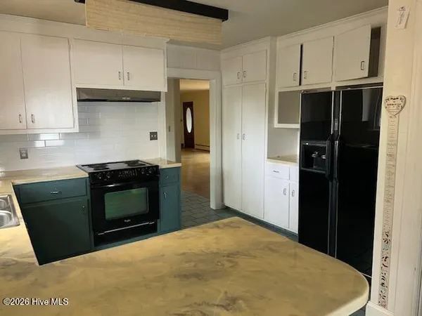 $348,000 | 1800 Forest Hill Drive, Greenville, NC 27858