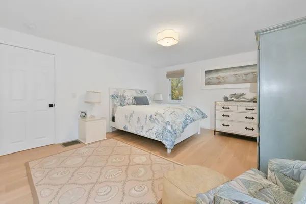 $1,349,000 | 7 Oxford Drive, Cotuit, MA 02635