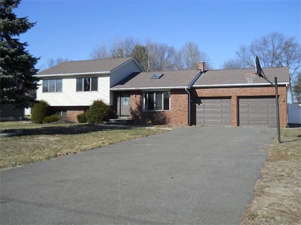 27 Hunter Road Ludlow, MA 01056 - Photo 1 of 1 Gallery Image 1